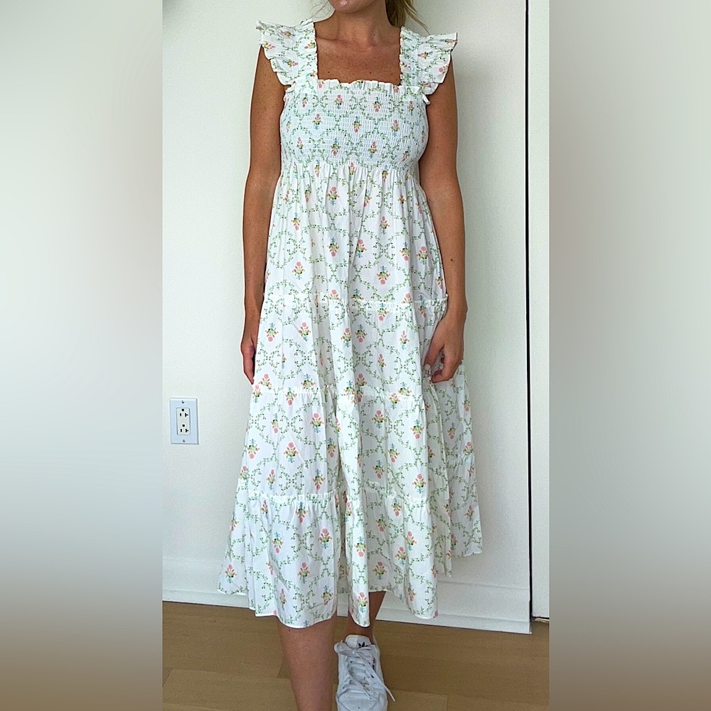 NWOT Hillhouse Ellie nap dress in pink/green vine floral